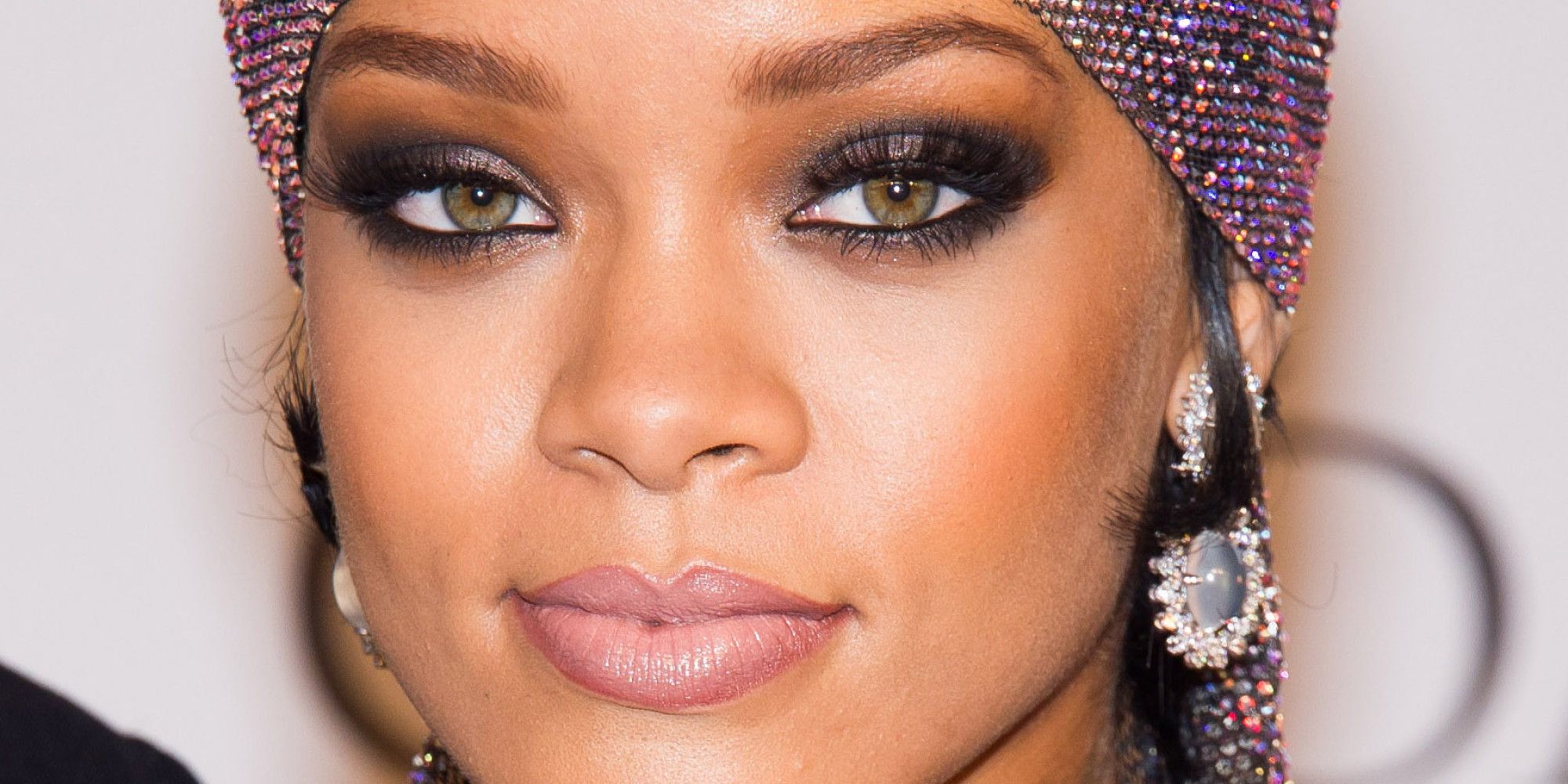 Rihanna Nin En Kiskirtici Kiyafetleri Online Kadin Dergisi